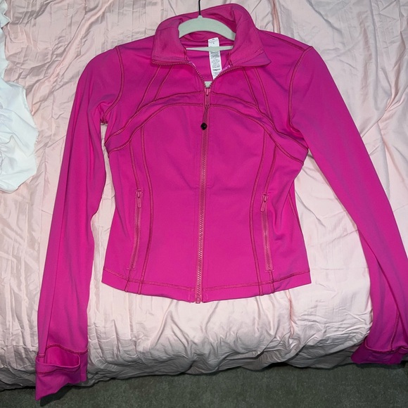 Size 6 Lululemon jacket - Picture 2 of 5